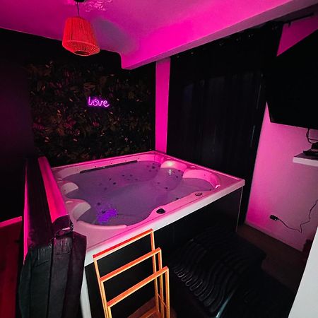 Hotel Nid'Ange Piolenc Zewnętrze zdjęcie